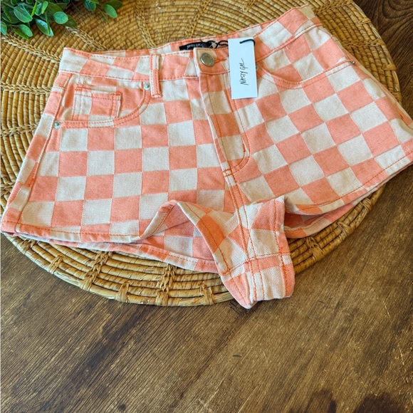 New Nasty Gal Twill Checkerboard Women Shorts - Picture 11 of 11